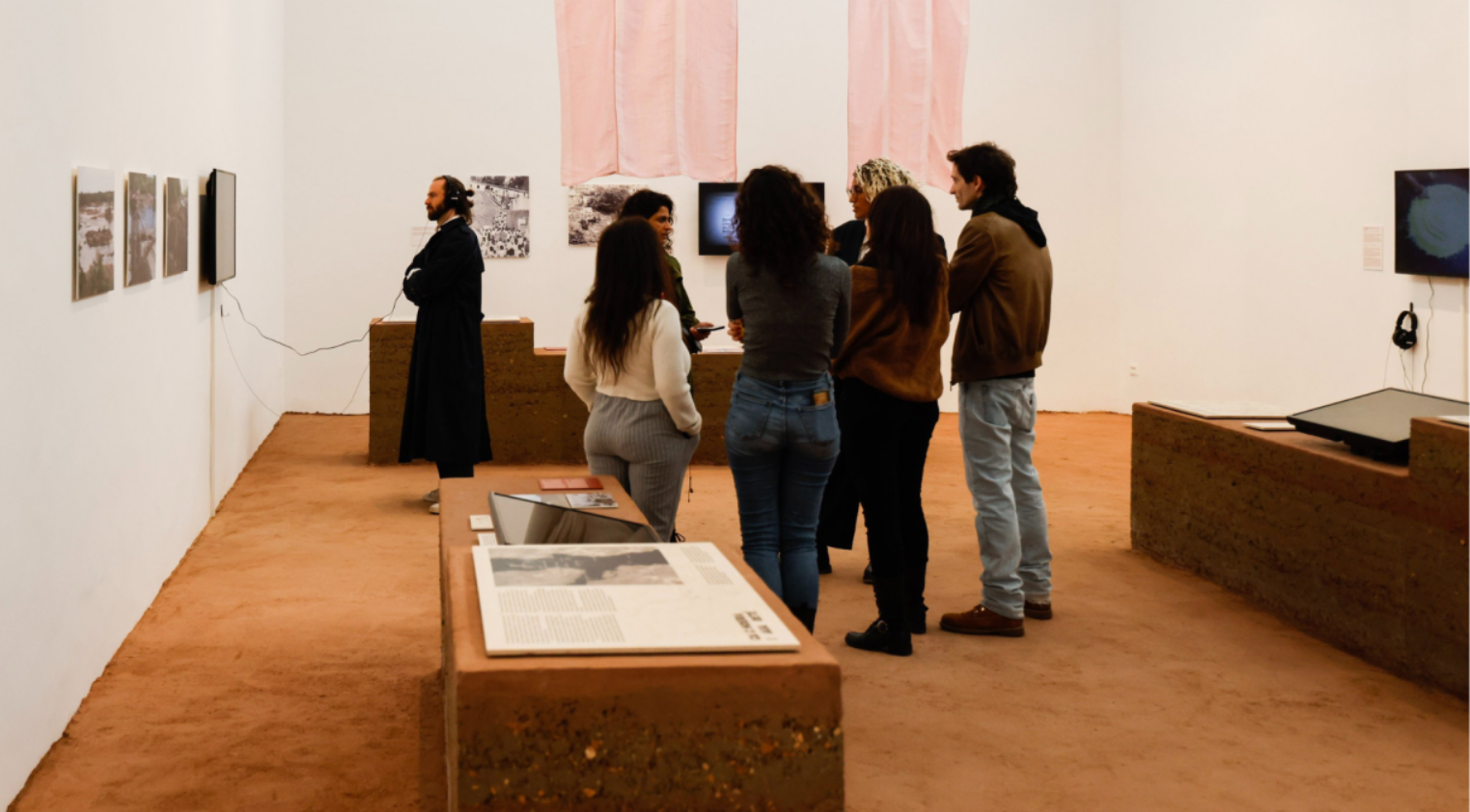 Pavilhão brasileiro da Bienal de Arquitetura de Veneza é premiado neste sábado